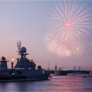Салют на день ВМФ + ТЕПЛОХОД